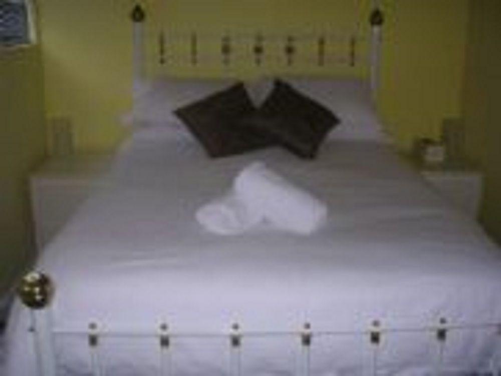 อารุนเดลบูทีคแอคคอมโมเดชั่น Bed & Breakfast West Perth ภายนอก รูปภาพ